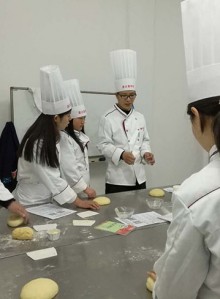 7西点烘焙（西式面点师培训）学员展示课堂